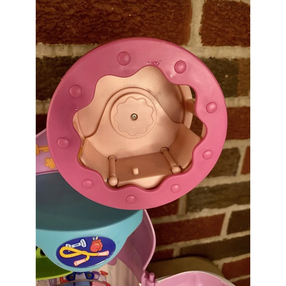 Littlest Pet Shop Tail Waggin Fitness Club Playset house 2007 Playhouse Vintage